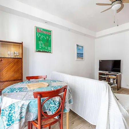 L'angle Doux Avec Balcon Ideal Pour Couples Ou En Solo * Cannes