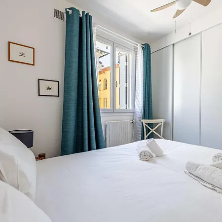 Apartamento L'angle Doux Avec Balcon Idéal Pour Couples Ou En Solo *