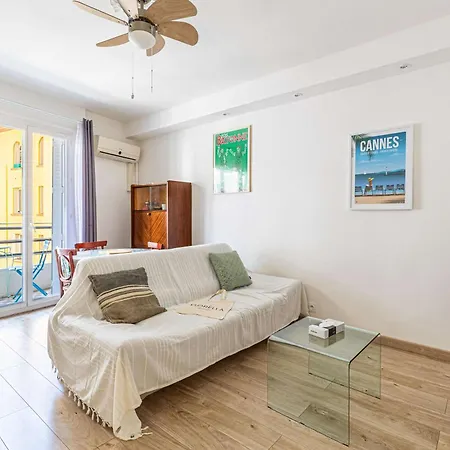 Apartamento L'angle Doux Avec Balcon Idéal Pour Couples Ou En Solo Cannes